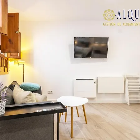 Apartamento Espiral Abades Apartment *
